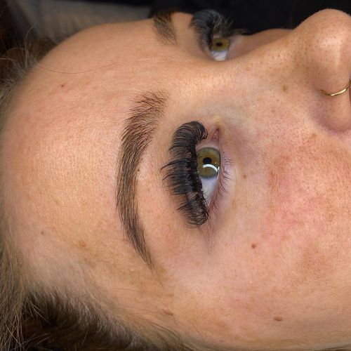 Customer photo review of 0.05 Easy Smart Fan Russian Volume Cashmere Lashes (16 lines)