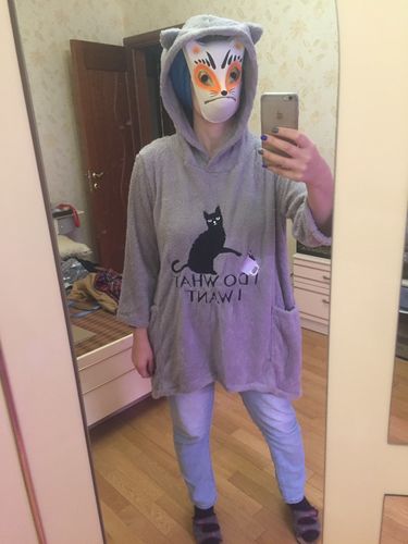 Customer photo review of Petyfy ™ "Dog Mom" Cuddle Poncho