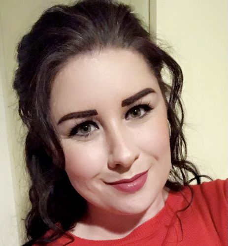 Customer photo review of Sapphire Magnetic Eyelashes and Eyeliner Kit