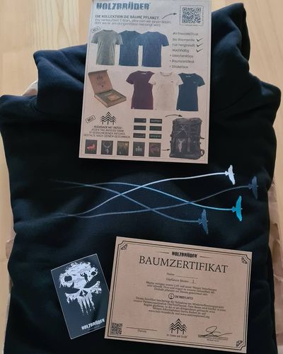 Customer photo review of VOGEL SPUR - Unisex Bio Hoodie (PREMIUM)