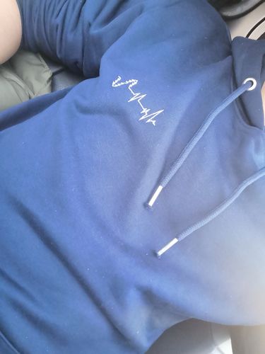 Customer photo review of WALD HEARTBEAT Unisex Bio Hoody (Stick)