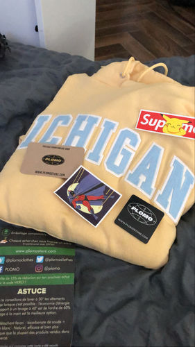 Customer photo review of Hoodie - University of Michigan - M