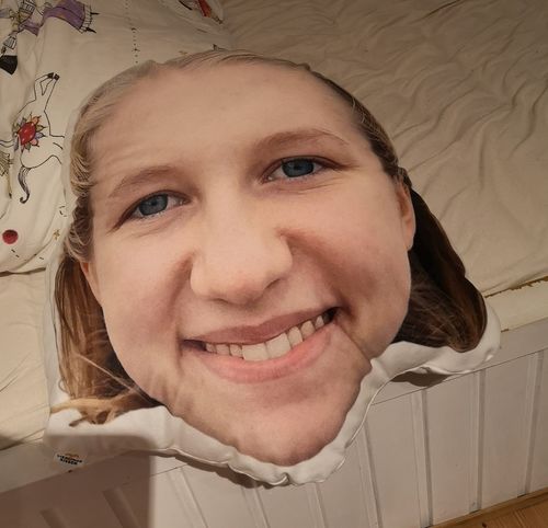 Customer photo review of Personalisiertes Gesichtskissen™