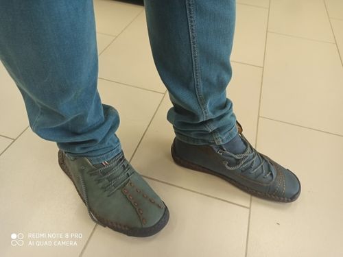Customer photo review of New 2020 Casual Men Driving Comfortable Quality Leather Sneakers