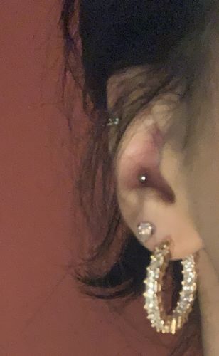 Customer photo review of Icey Ohrringe