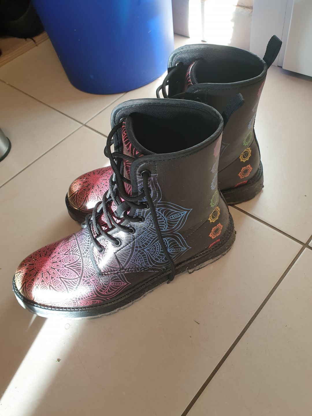 Customer photo review of Boots Chakra