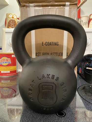 Customer photo review of 16kg / 35lbs E-coated Cast Iron Kettlebell