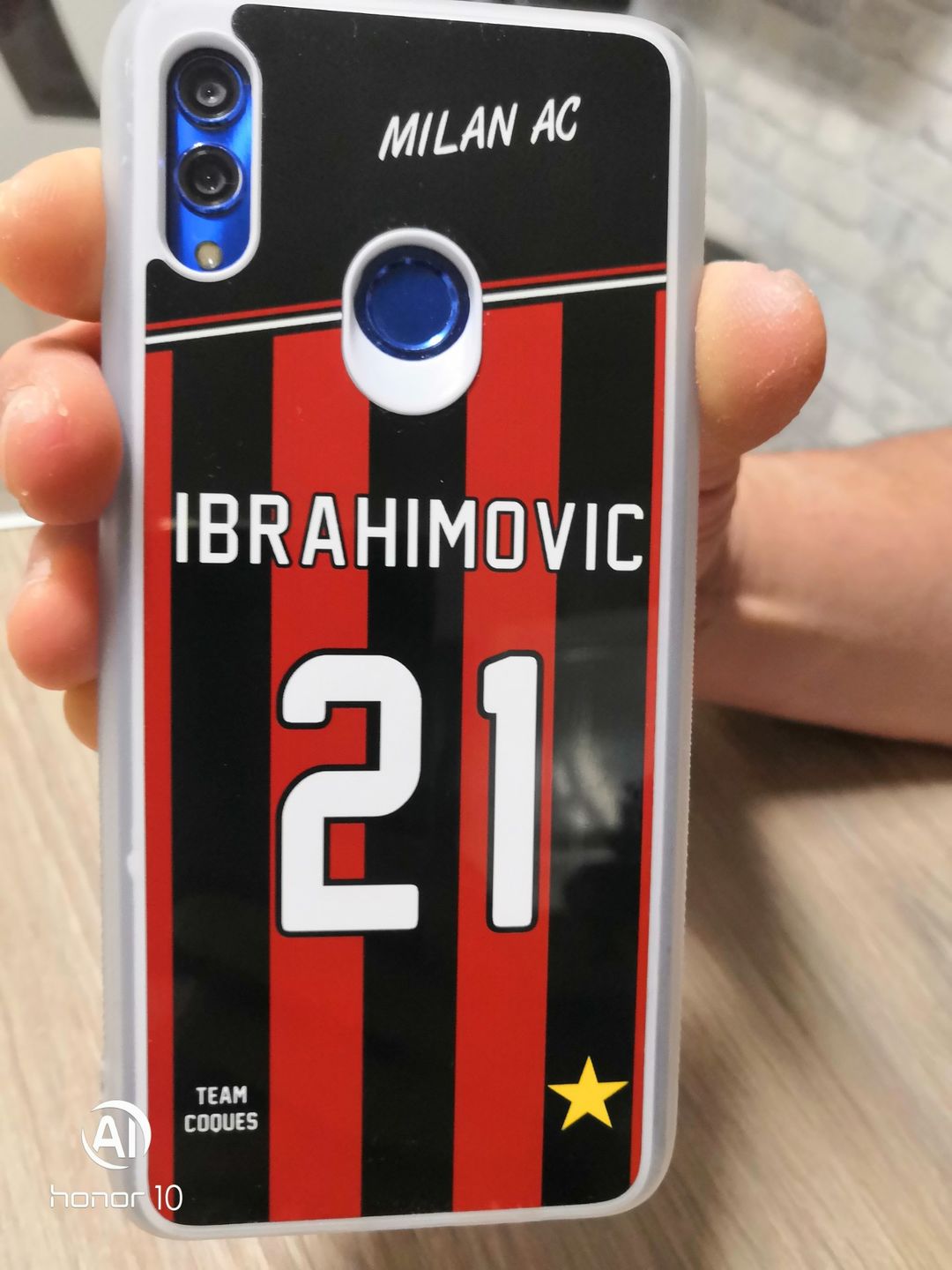 Customer photo review of Coque foot MILAN AC - flocage 100% personnalisable - iPhone smartphone
