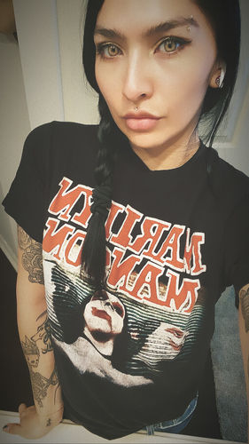 Customer photo review of [US Warehouse] Wildcat Brown Prescription Contact Lenses