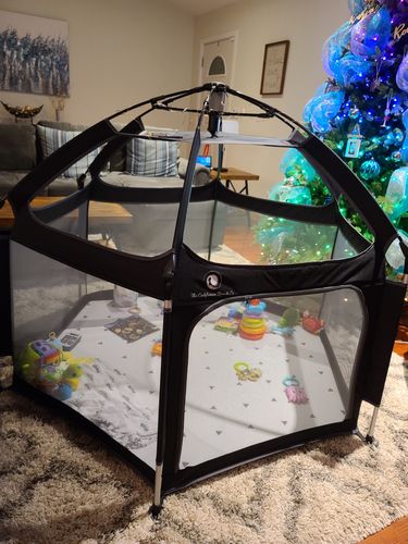 Customer photo review of Pop N' Go® Playpen