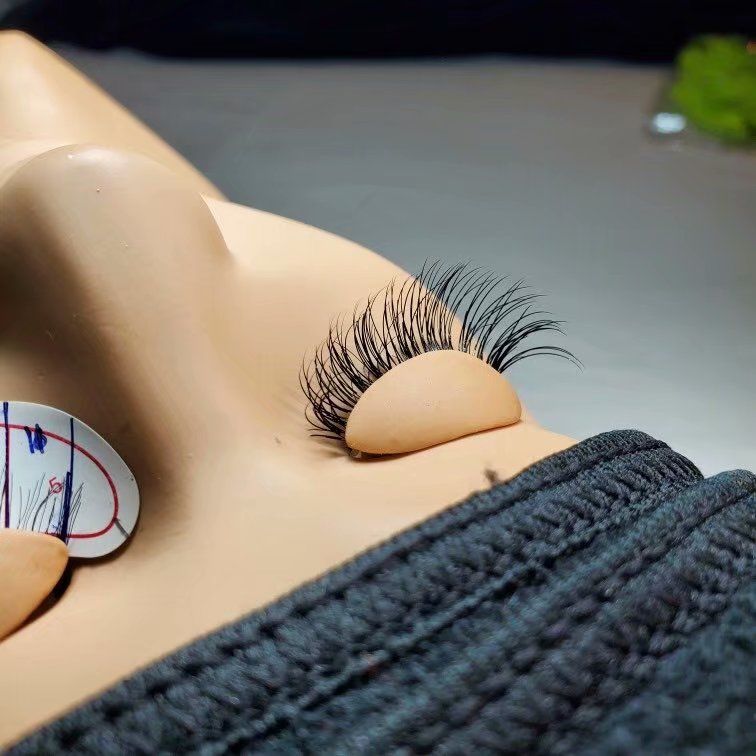 Customer photo review of Mannequin With Replacement Eyelids
