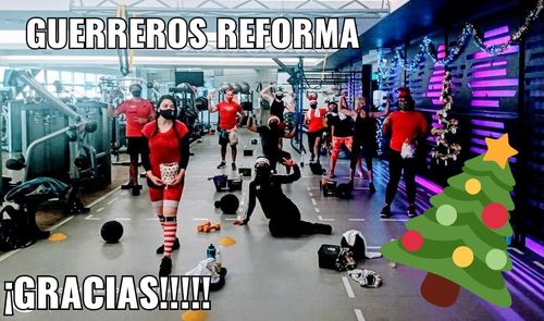 Customer photo review of Leggings Deportivo TFIT PRO 765 Santa Claus