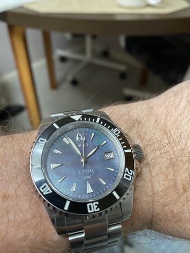 Customer photo review of Aquacy 1769 Hei Matau Men's Automatic 300M Black Diver MOP Watch ETA 2824 1769.BMP.B.S.ET