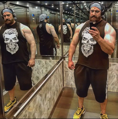 Customer photo review of 83- Brutal Beard Tank