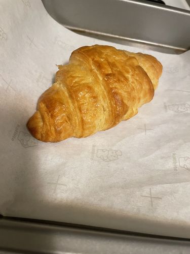 Customer photo review of Frozen Baked Croissant 冰烤牛角包-蛋黄流沙/芝士流沙/香草流沙280g (1盒/Pack)