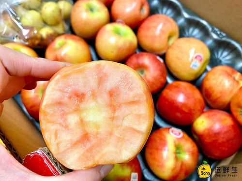 Customer photo review of 「限量」Lucy Rose Apple 粉红少女心的玫瑰苹果 (3个)