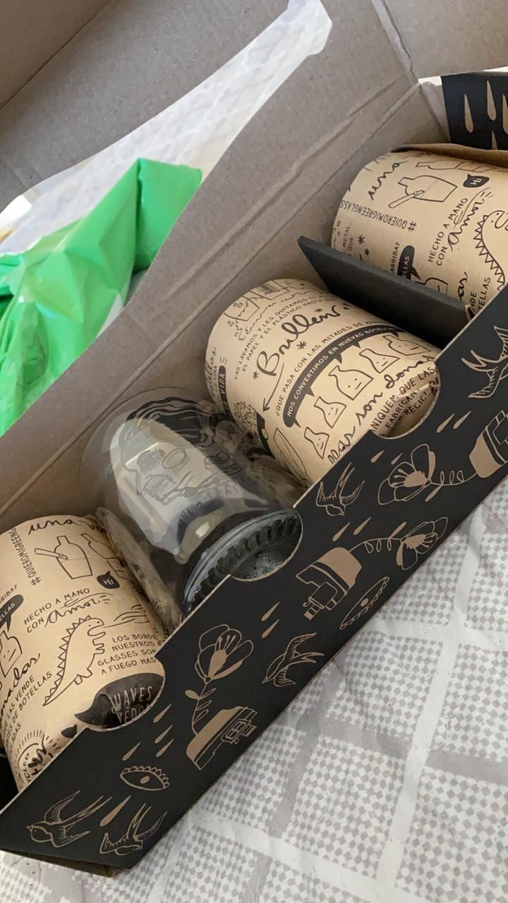 Customer photo review of Brindemos por Ellos
