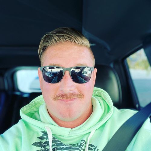 Customer photo review of 10 - Apache Mint Hoodie