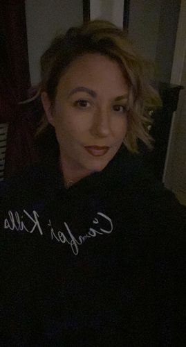 Customer photo review of 133- Comfort Crop Hoodie