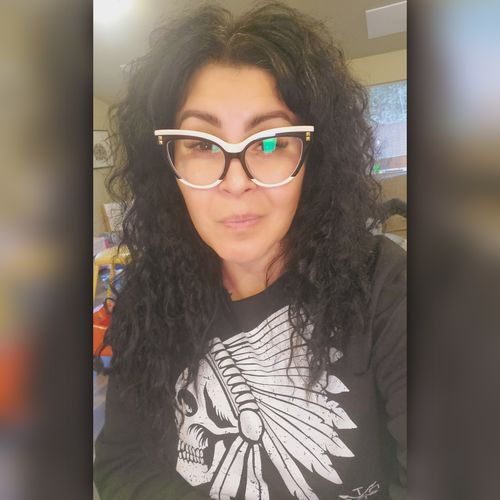 Customer photo review of 19 - Apache Wide Neck Hoodie