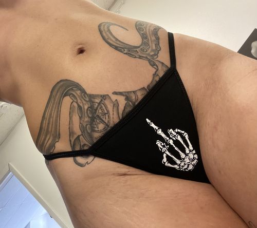 Customer photo review of FU OUTLAW Thong - 7500