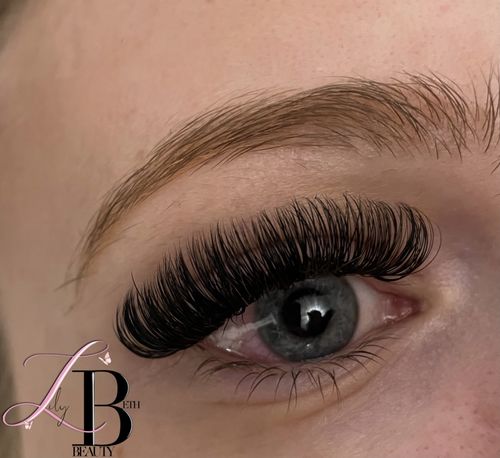 Customer photo review of 0.07 Easy Fan Russian Volume Cashmere Lashes (16 lines)