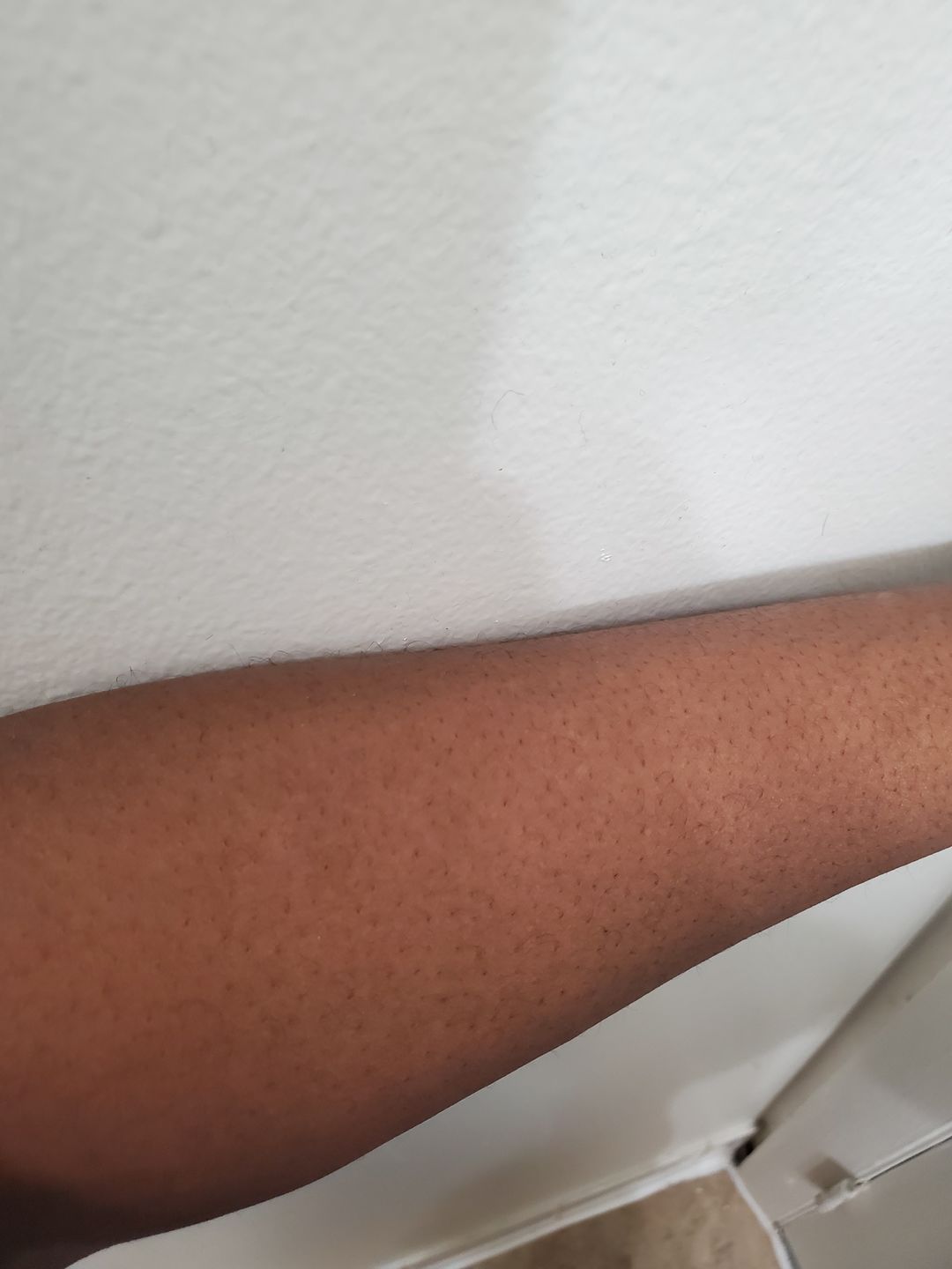 Customer photo review of Omic LightenUp PLUS Exfoliating Papaya Body Wash with Shea Butter - 1000ml / 33.81 Oz