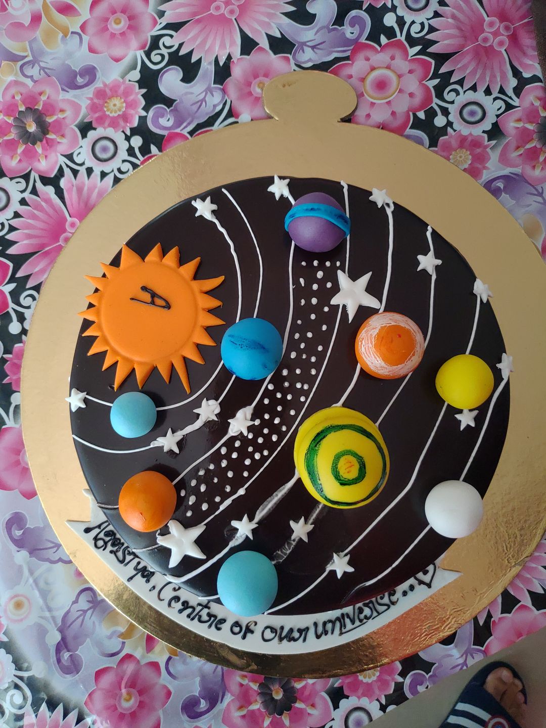 Customer photo review of Solar System Theme Cake