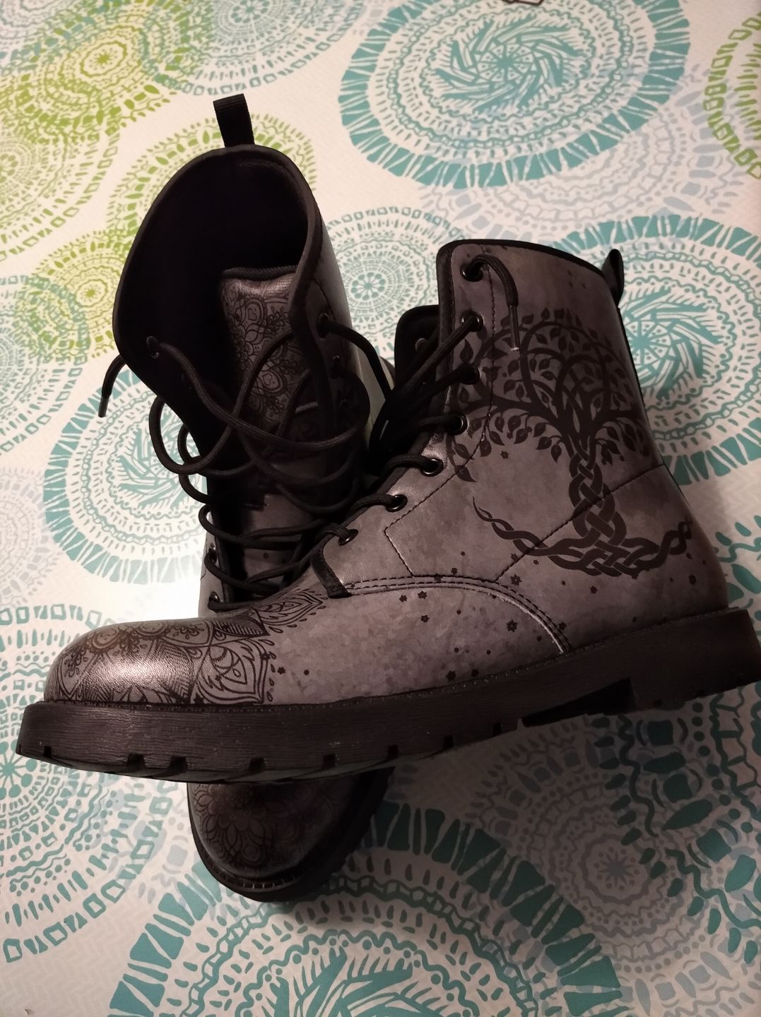 Customer photo review of Boots Yumkaax