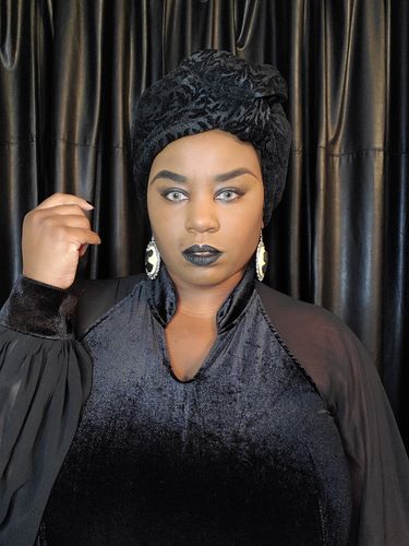 Customer photo review of [US Warehouse] Elite Snow Flake Contact Lenses