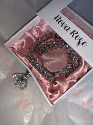 Customer photo review of Lavish Tennis necklace