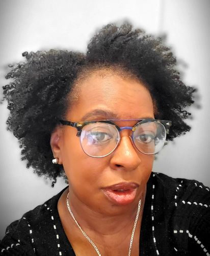 Customer photo review of Hair Growth Serum for Curly Hair with Organic Hemp Seed Oil and Watermelon Fragrance