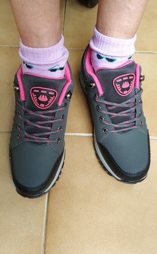 Customer photo review of Women Hiking and Trekking Sneakers