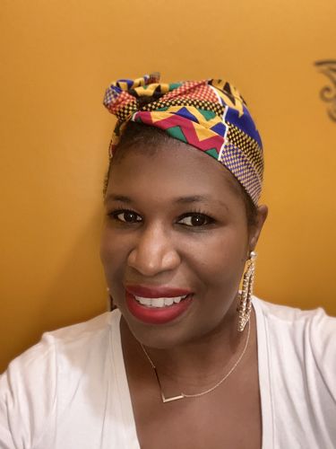 Customer photo review of Queen Kente Wire Headband