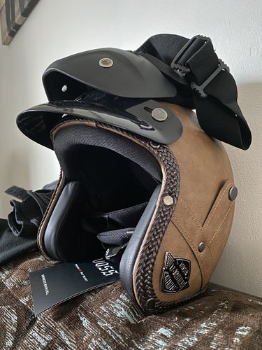 Customer photo review of Premium Leather Helmet 3/4