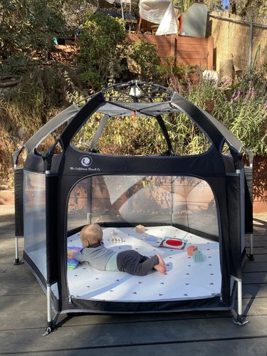 Customer photo review of Pop N' Go® Playpen