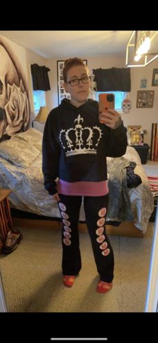 Customer photo review of 126- Bow Down Crop Hoodie