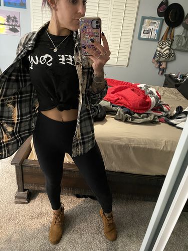 Customer photo review of 143- Free Soul Crop Top