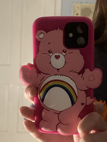 Customer photo review of 3D Rainbow Vintage Bears Silicone iPhone Case with Rings