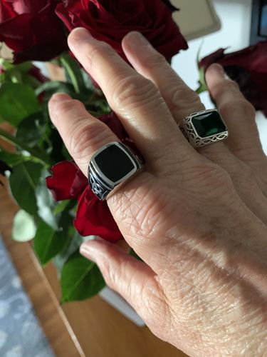 Customer photo review of BLACK SIGNET ODIN'S HORN RING