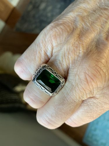 Customer photo review of GREEN GEM 925 RING