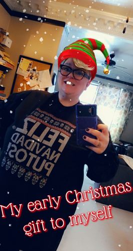 Customer photo review of Feliz Navidad Putos OG Navidad Sweatshirt