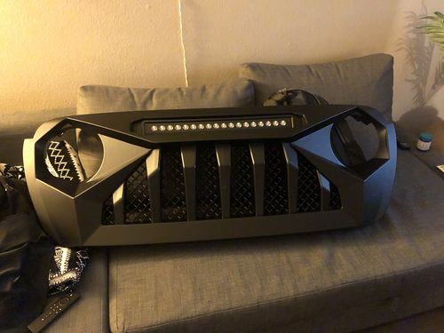 Customer photo review of Demon Grille w/ LED Off-Road Lights (18-21 Jeep Wrangler JL & Gladiator JT)