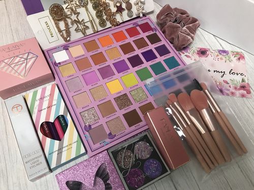 Customer photo review of Sweet Box