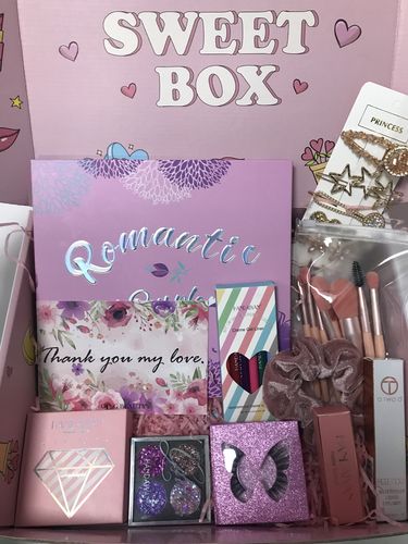 Customer photo review of Sweet Box