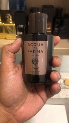 Customer photo review of Acqua Di Parma Colonia Oud Eau De Cologne Perfume For Men - 100ml