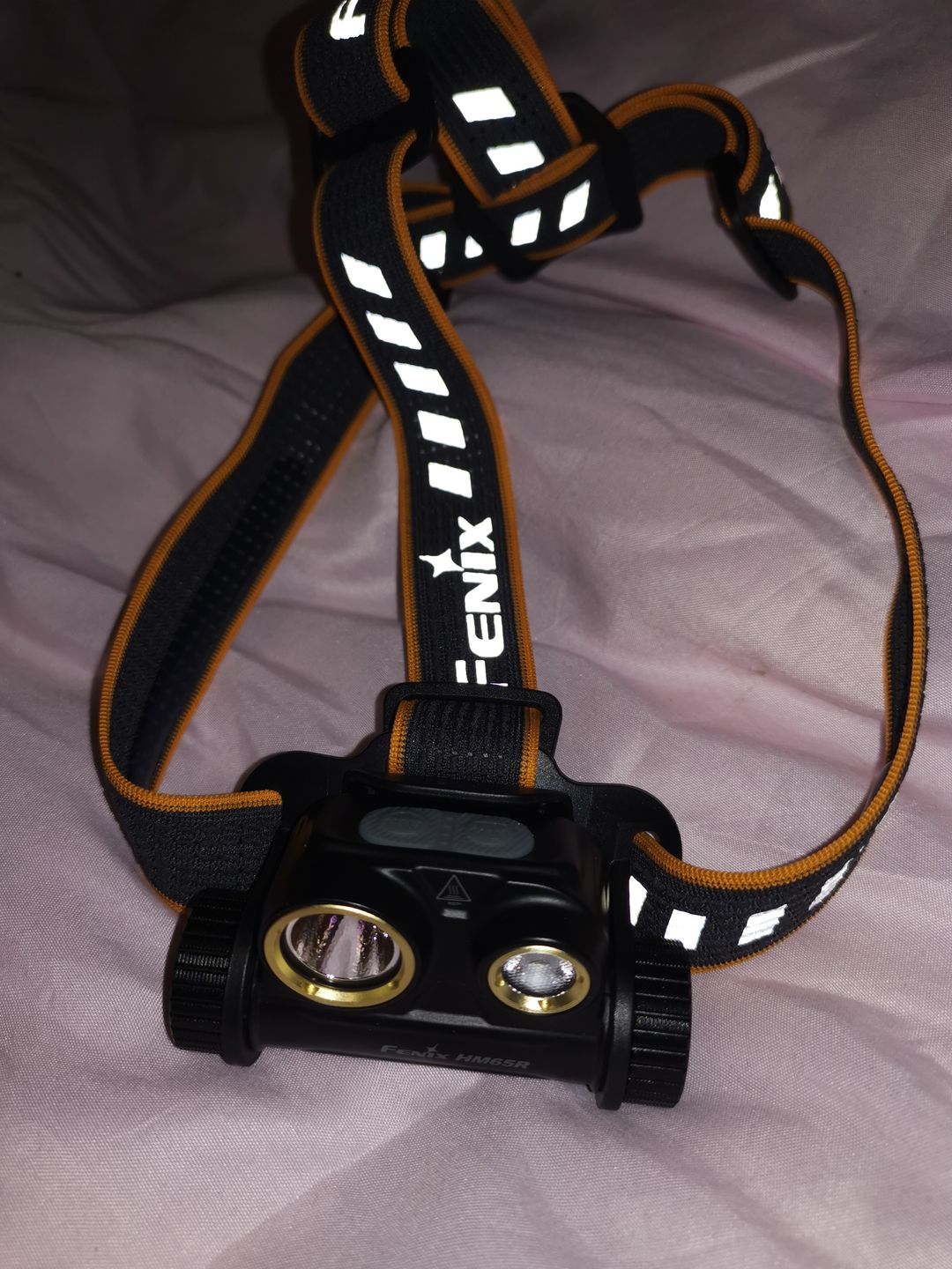 Customer photo review of Fenix HM65R Lampe frontale à double faisceau - 1400 lumens - rechargeable batterie incluse