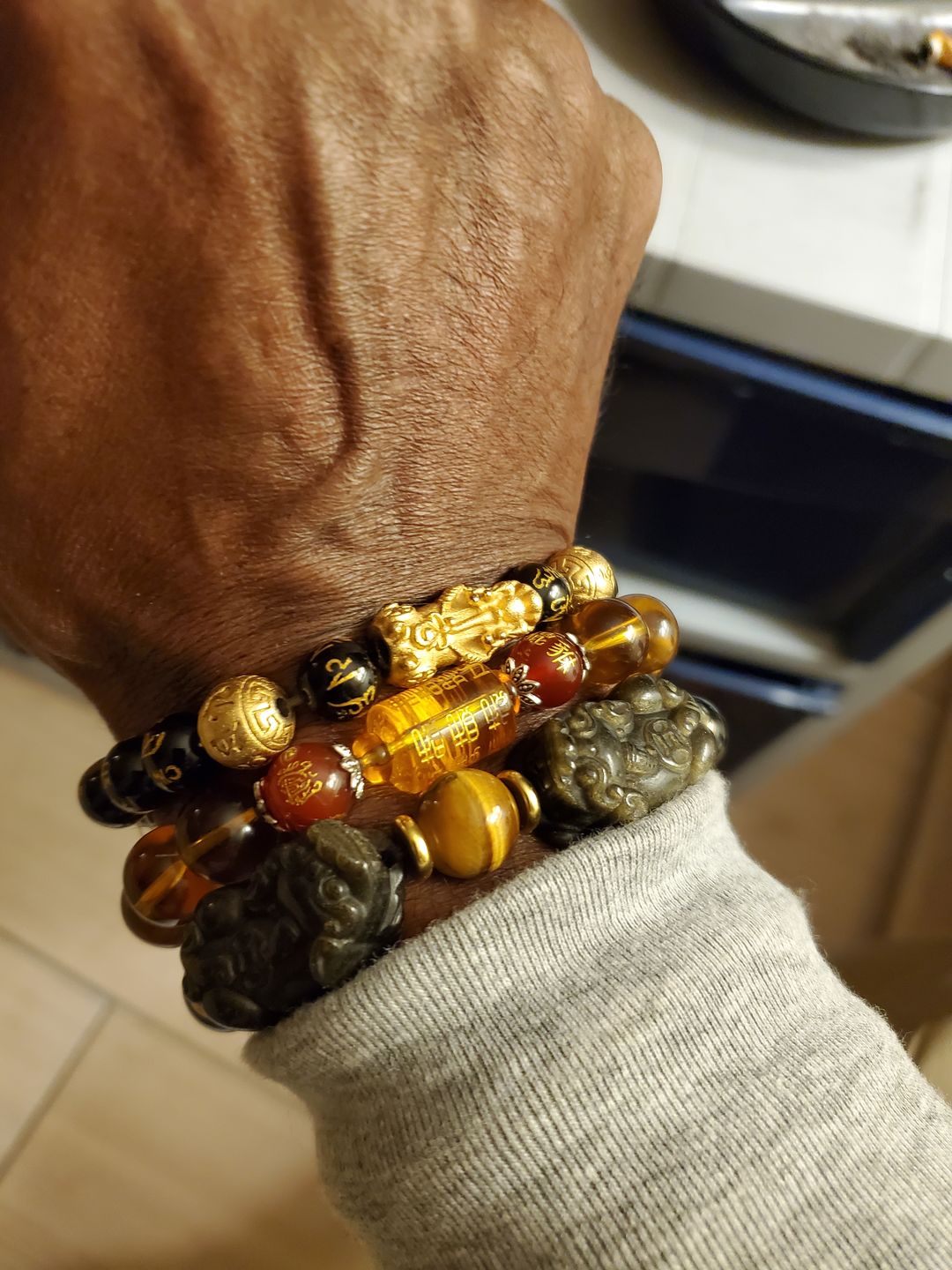 Customer photo review of Natural Gold Obsidian Double Pi Yao Wealth Bracelet