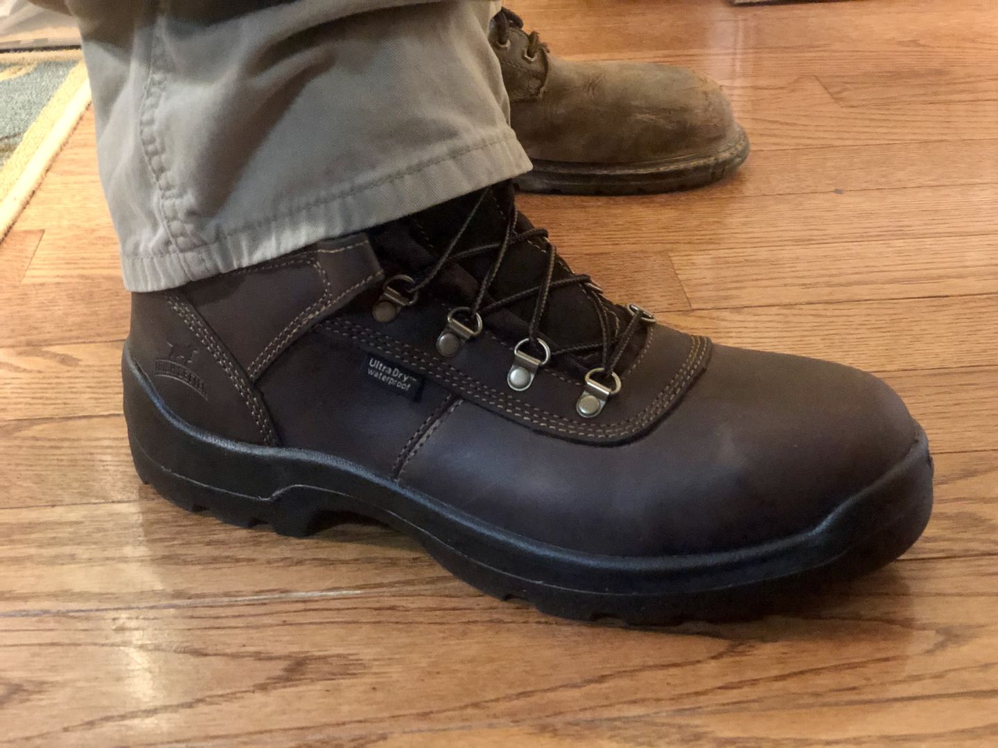 Customer photo review of Irish Setter by Red Wing Mens Ely Steel Toe Waterproof Work Boots 83618