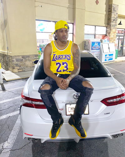 Customer photo review of Air Jordan 12 “University Gold”130690-070 EARLY PAIRS